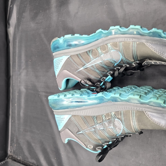 Nike Gray and Blue‎ Athletic Shoes with Cushioned Midsole